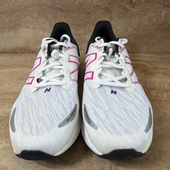 Mens New Balance Fuelcell Propel V3 Running Shoes WIDE  MFCPRLM3